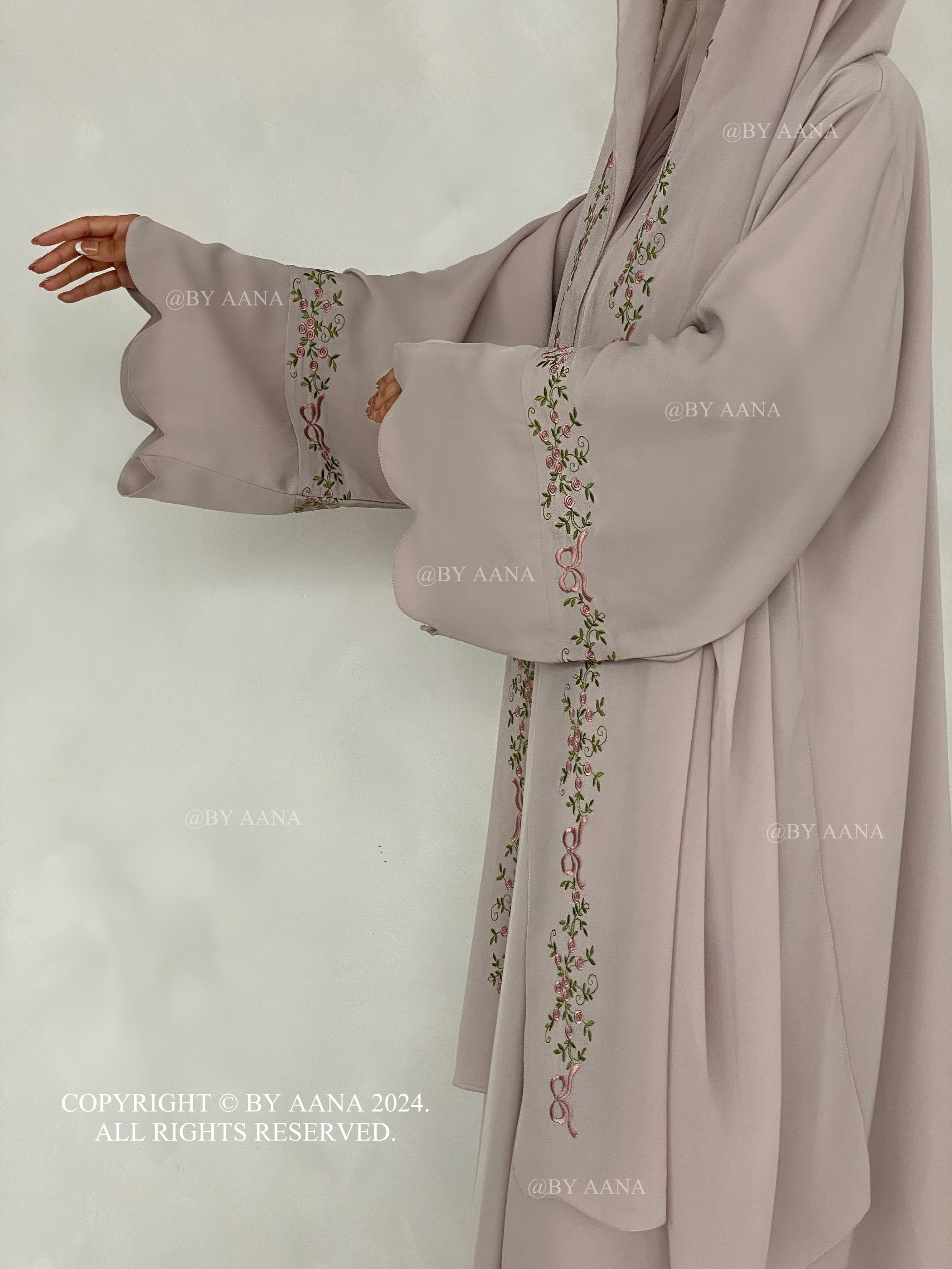 Rosette Abaya with Maxi Hijab-Greige