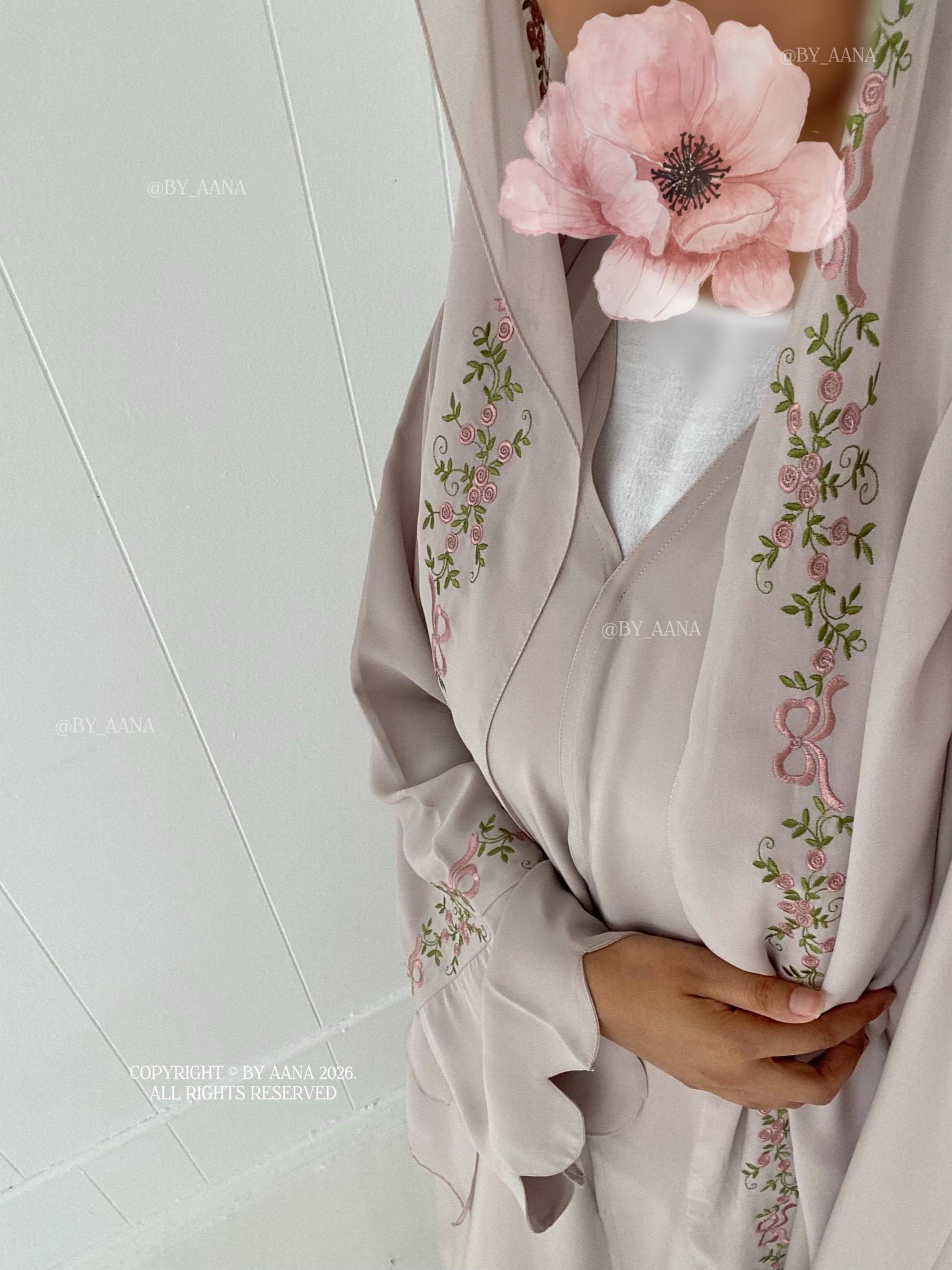 Rosette Abaya