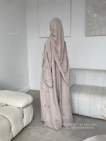 Load image into Gallery viewer, Rose Blossom Abaya- Greige
