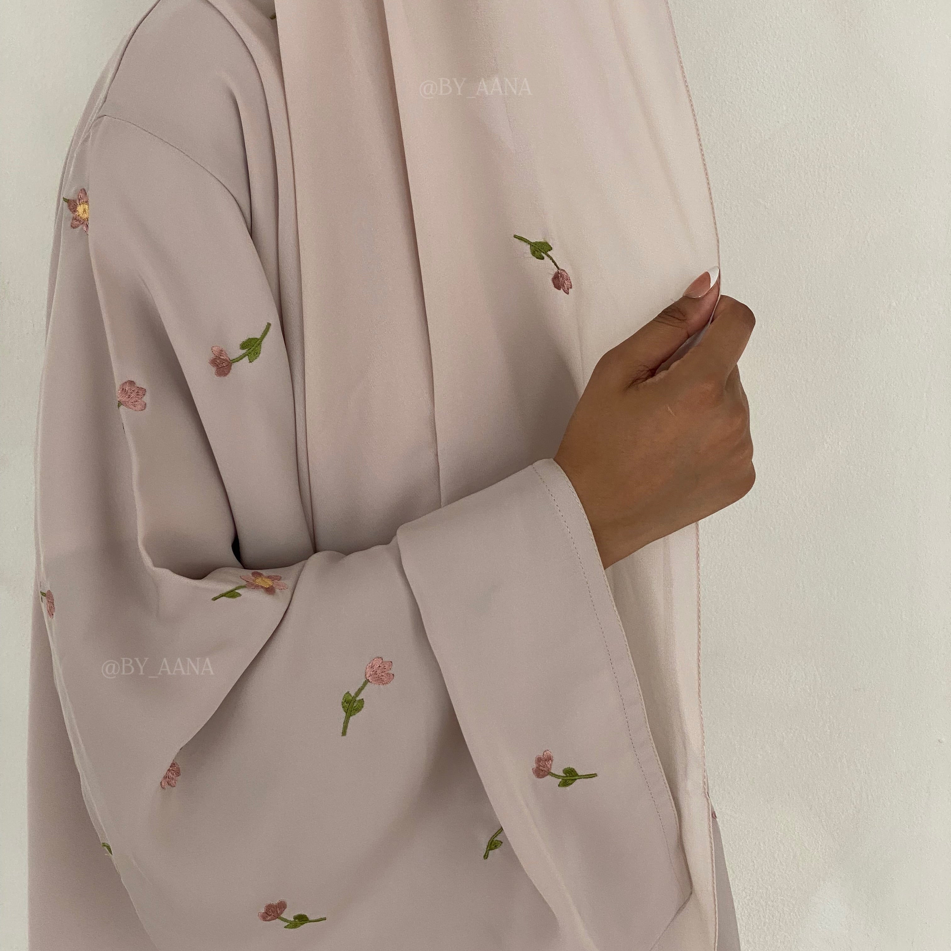 Flower & Tulip Abaya