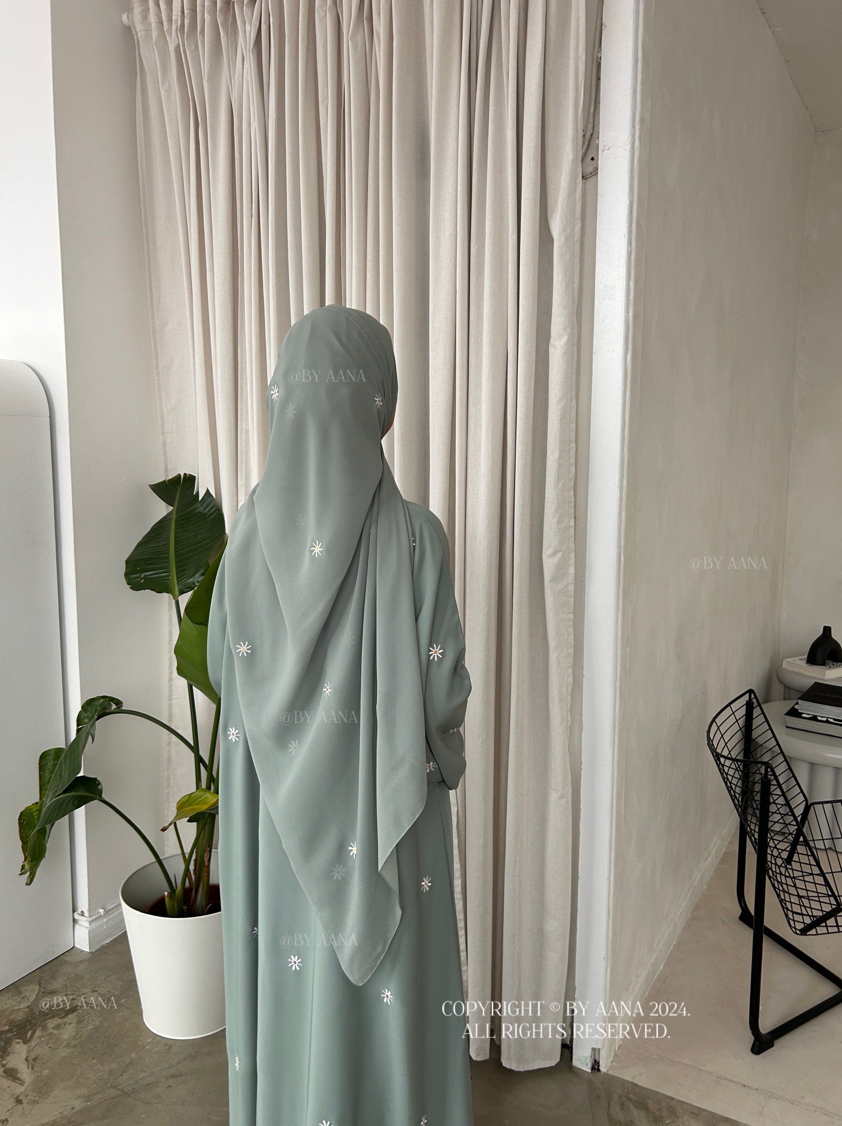 Daisy Abaya- Mint