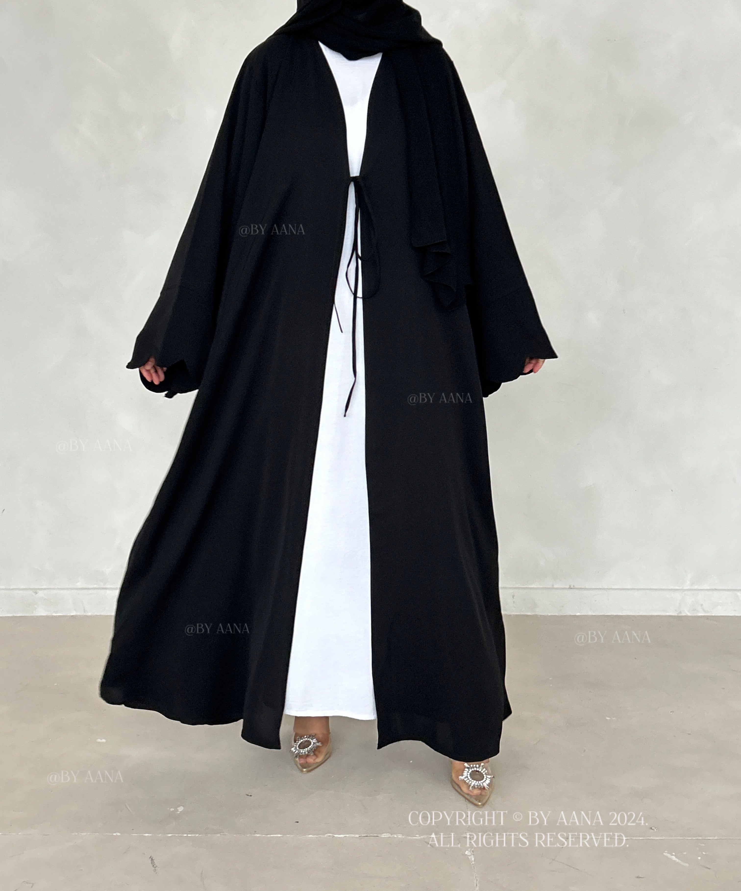 Forget Me Knot Abaya- Black