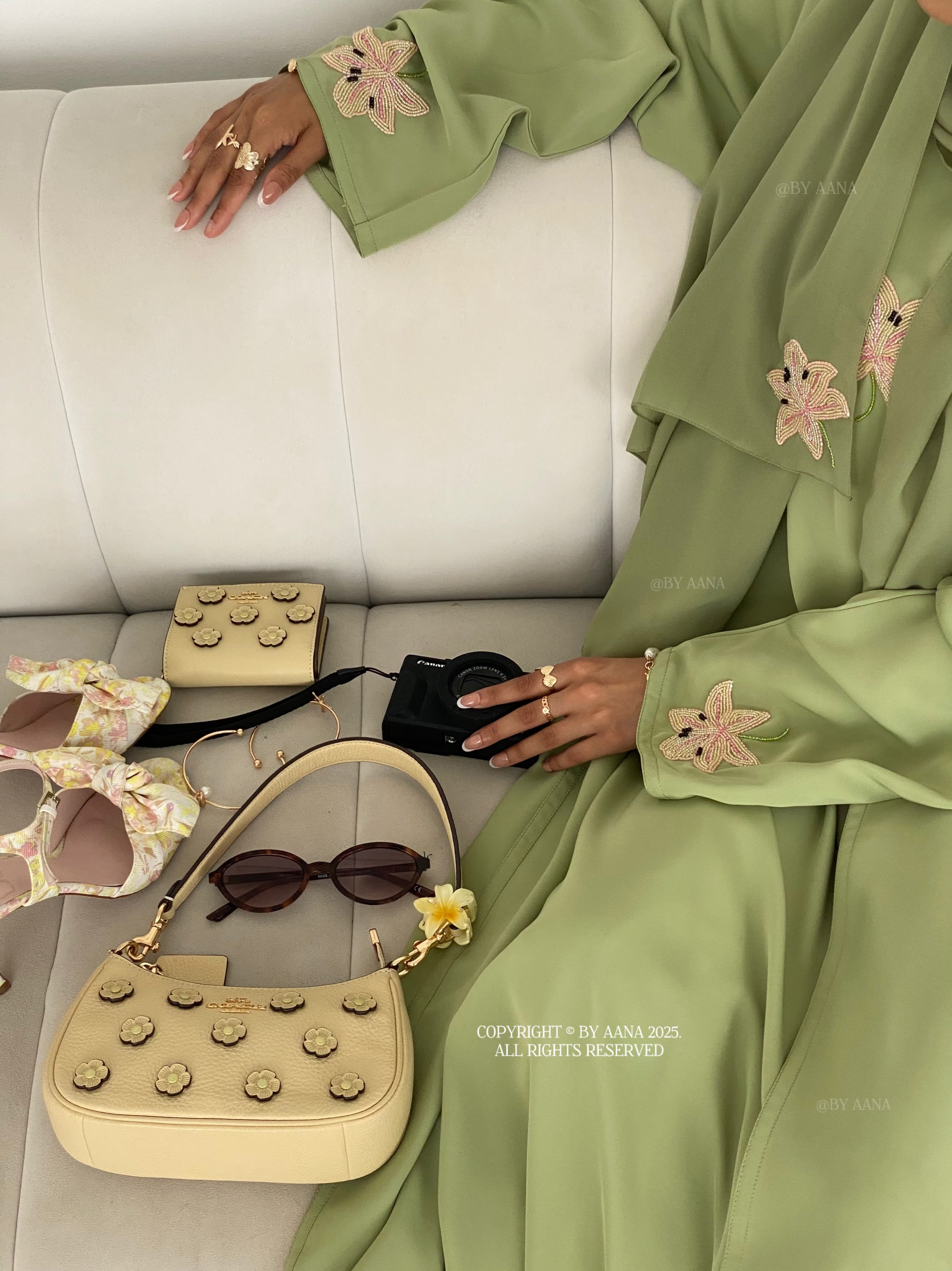 A/C Lily Pistachio Abaya Set