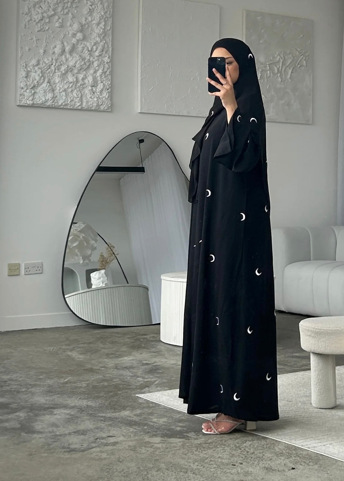 Moon Abaya