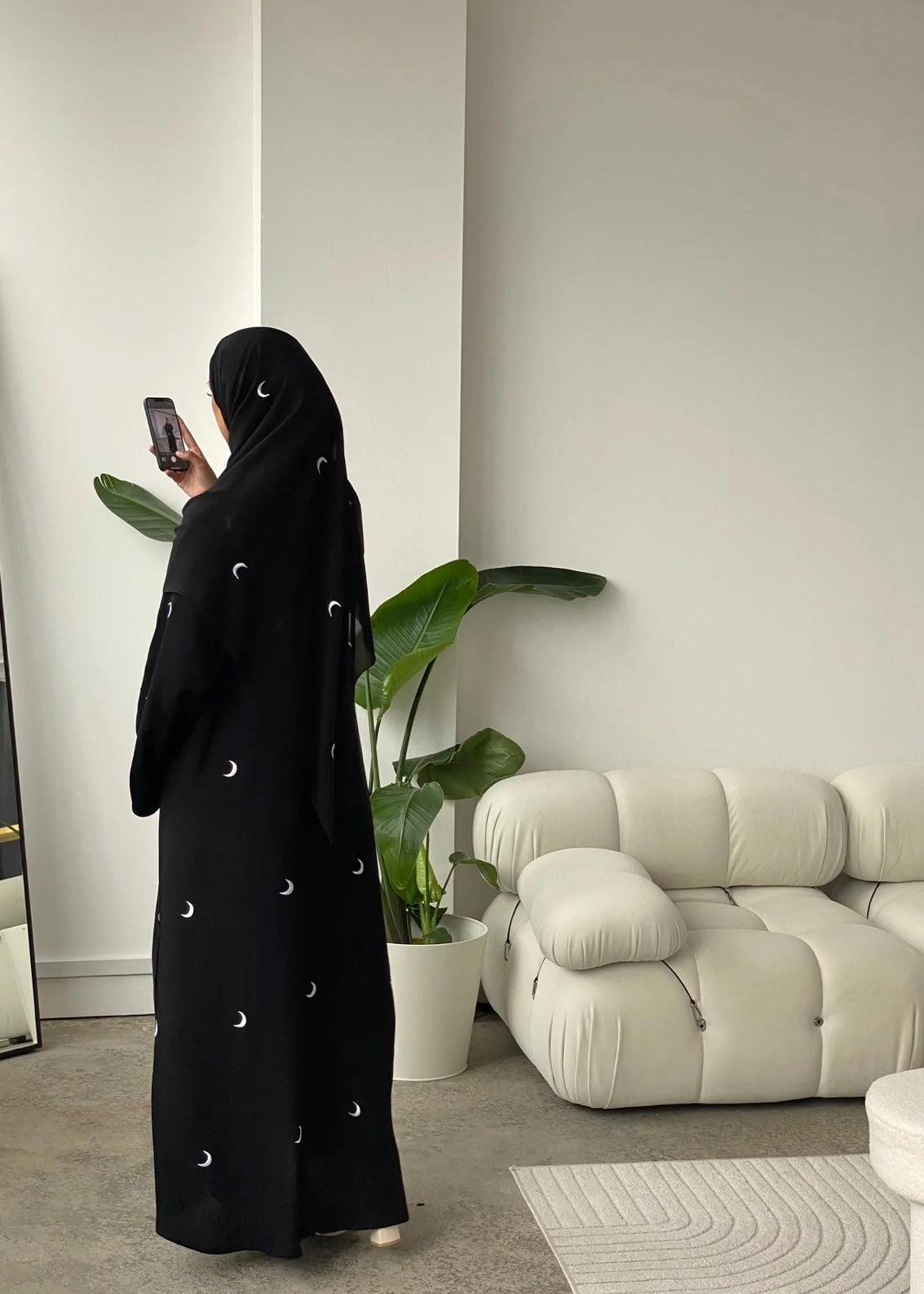 Moon Abaya