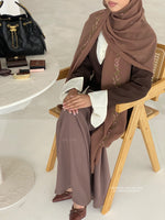 Load image into Gallery viewer, A/C Rosette x Flower &amp; Tulip Maxi Hijab- Honey Brown
