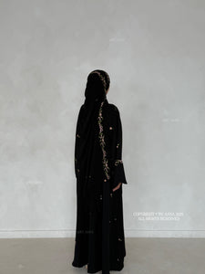 A/C Rosette X Flower And Tulip With Maxi Hijab- Black