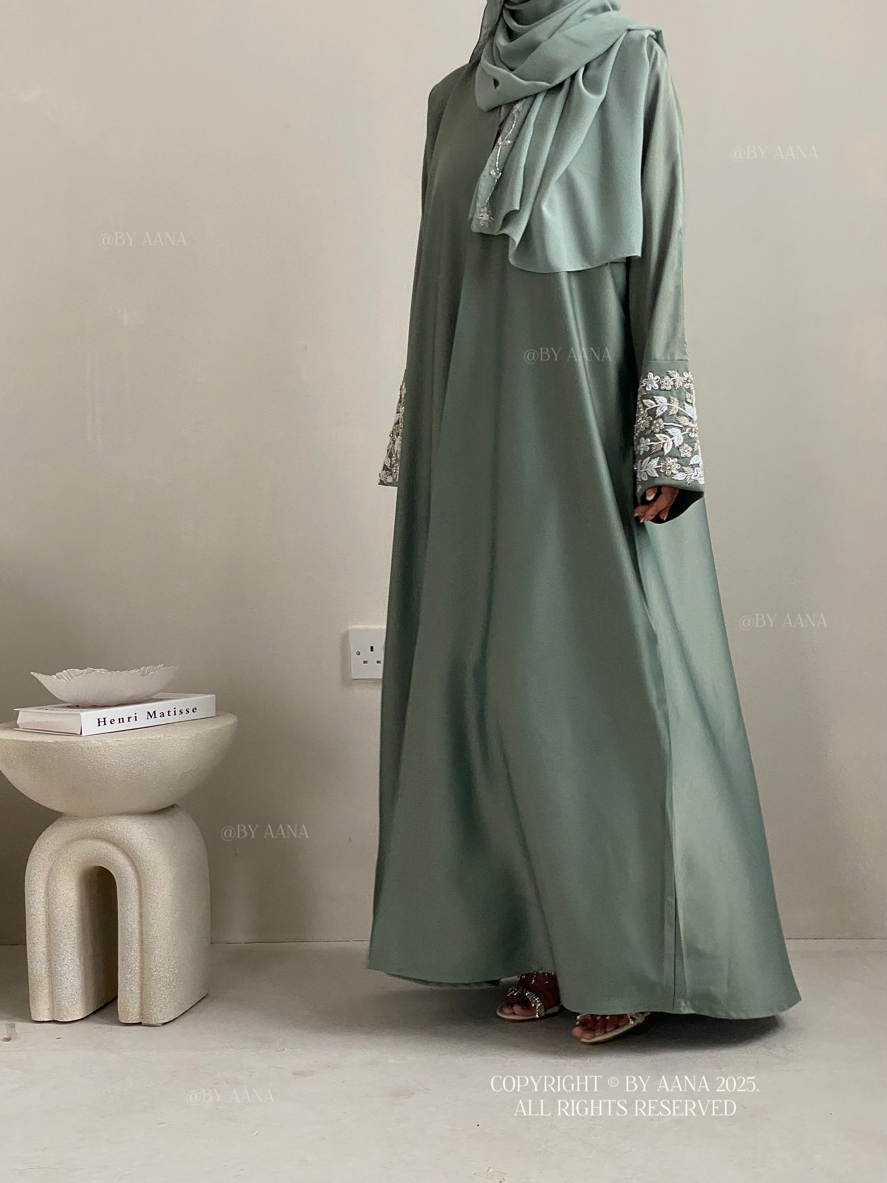 A/W Frosted Dream Abaya