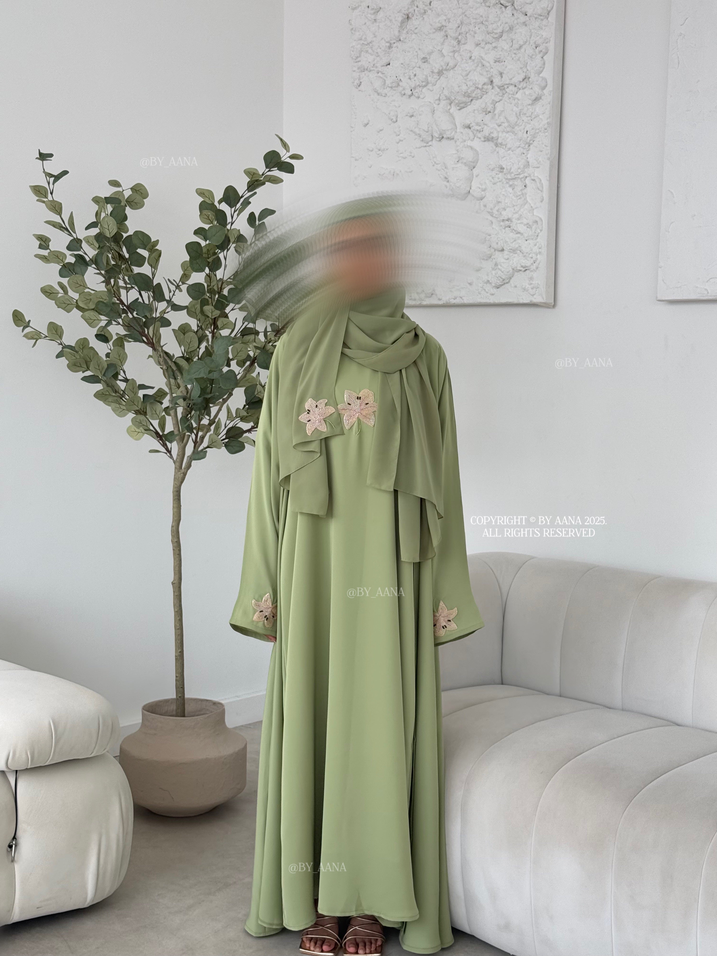 A/C Lily Pistachio Abaya Set