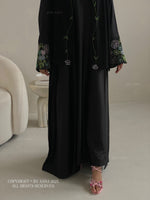 Load image into Gallery viewer, A/W Coravelle Abaya
