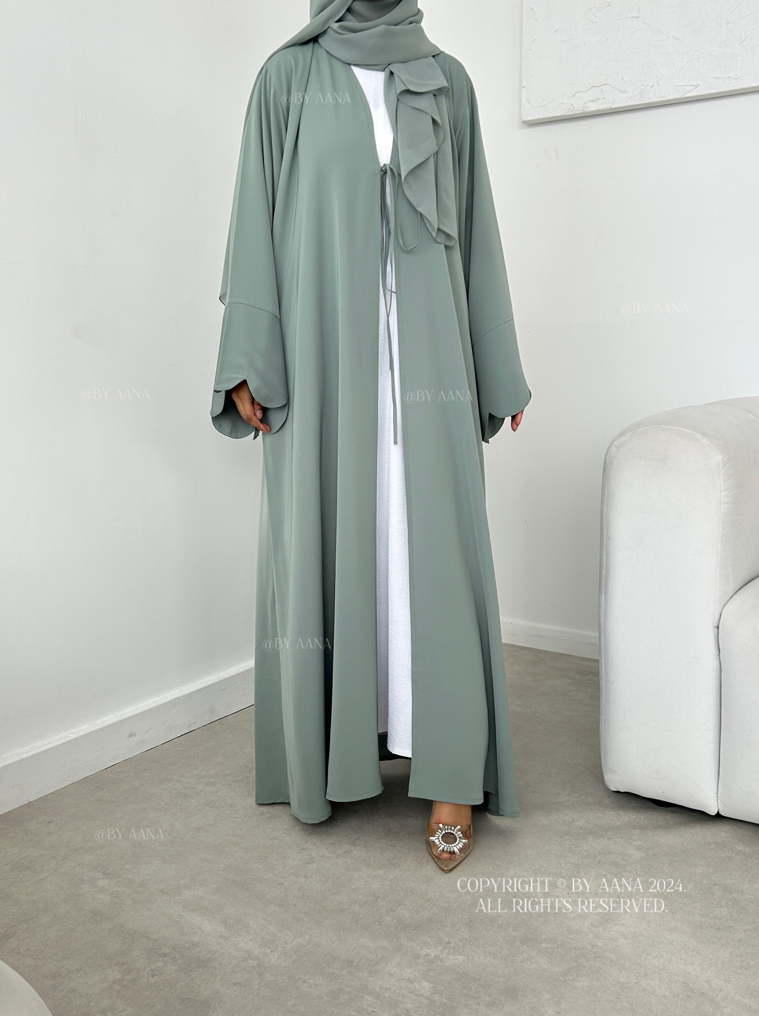 Forget Me Knot Abaya- Mint