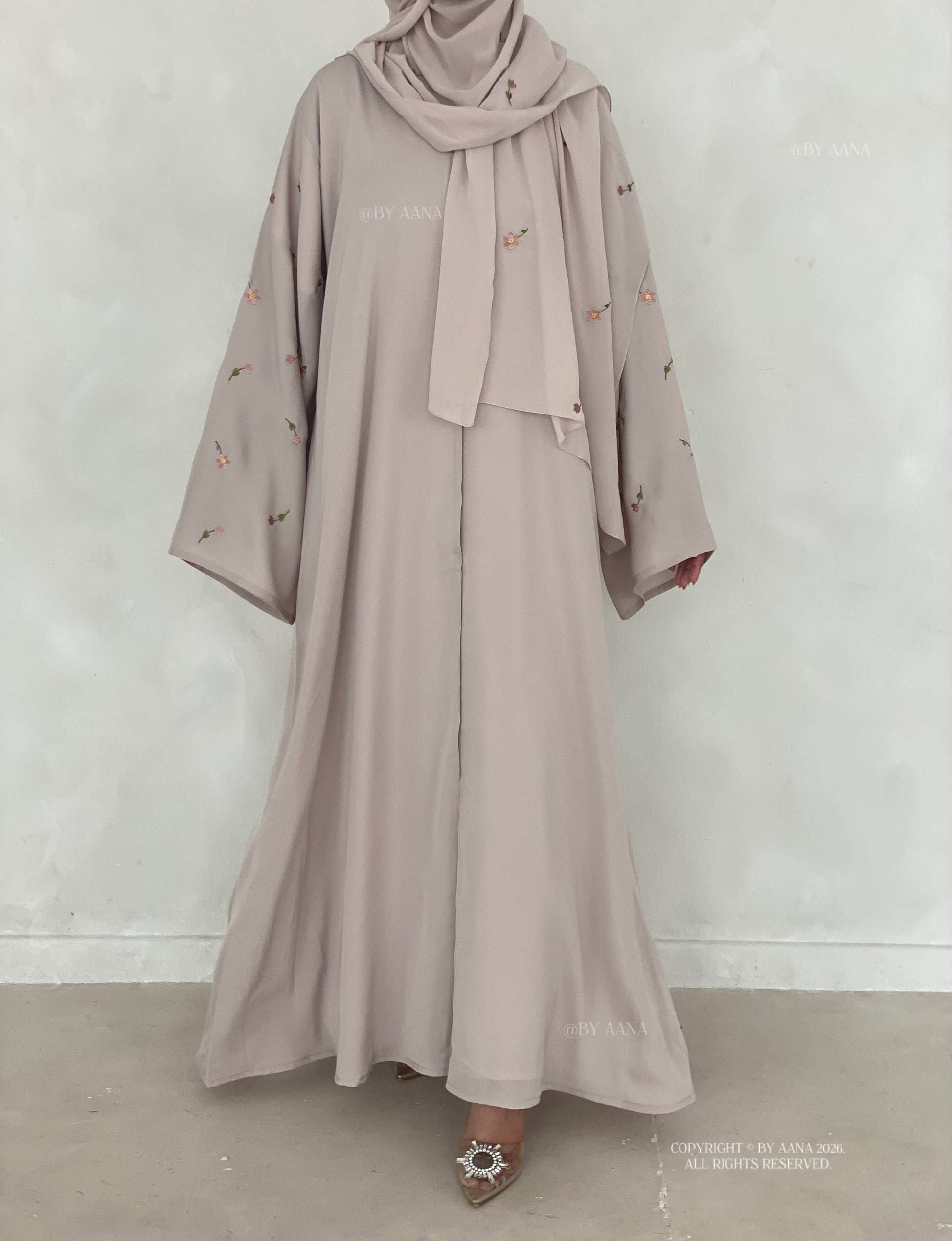 Flower & Tulip Abaya