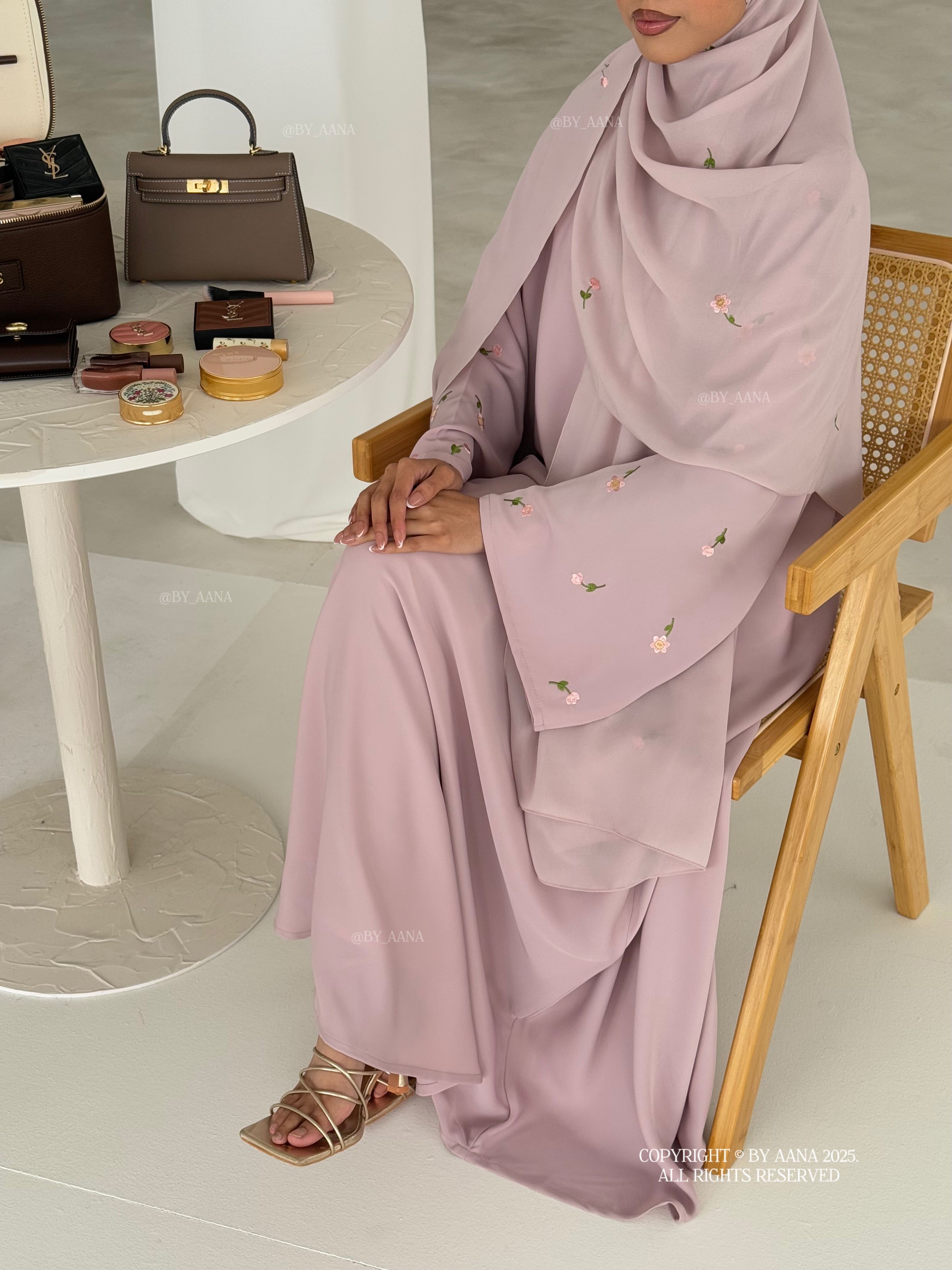 A/C Flower & Tulip Closed Abaya with Maxi Hijab- Mauve Pink