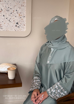 Load image into Gallery viewer, A/W Frosted Dream Abaya
