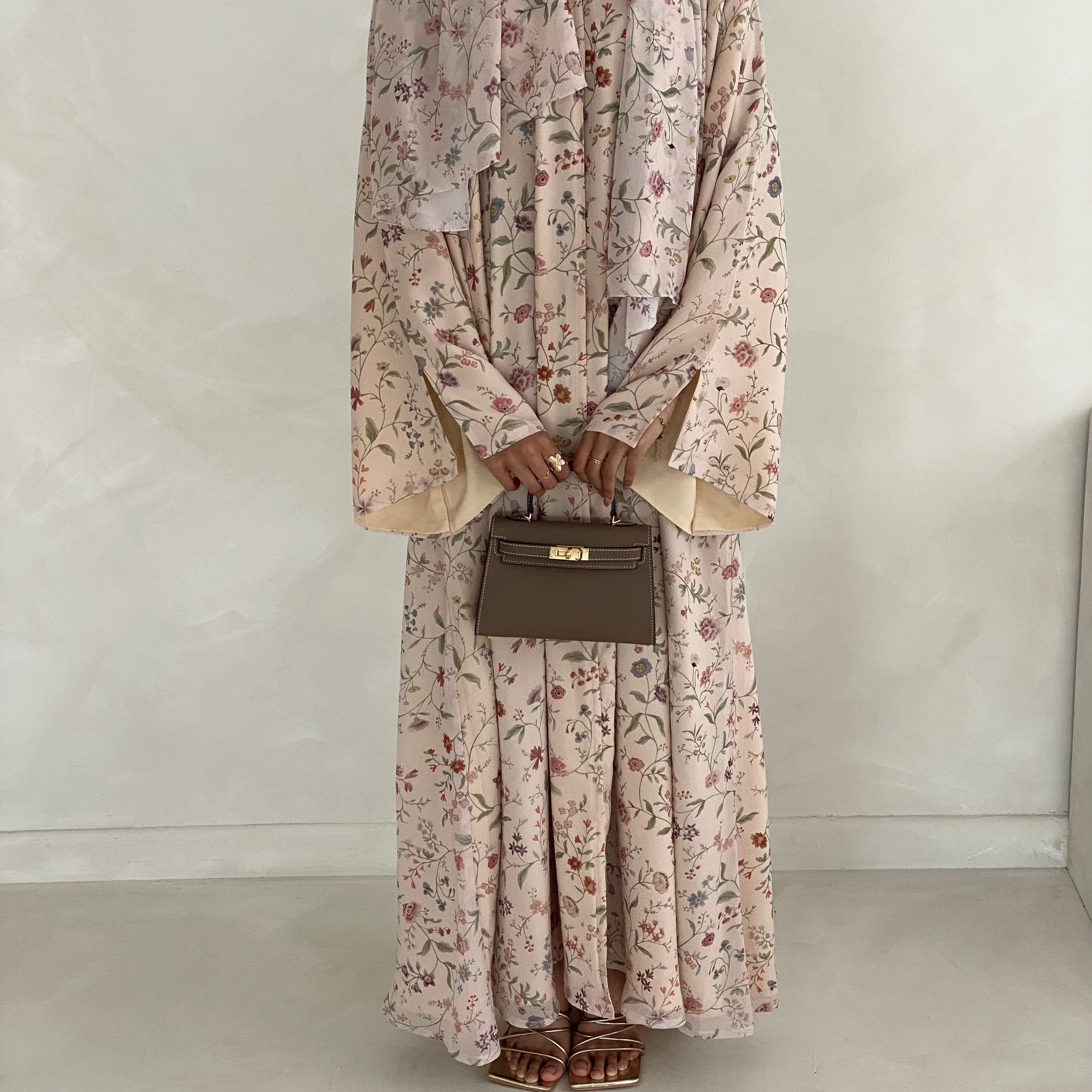 Maple- Cream Printed Abaya