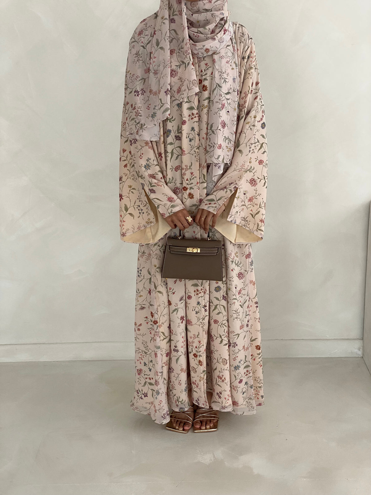 Maple- Cream Printed Abaya