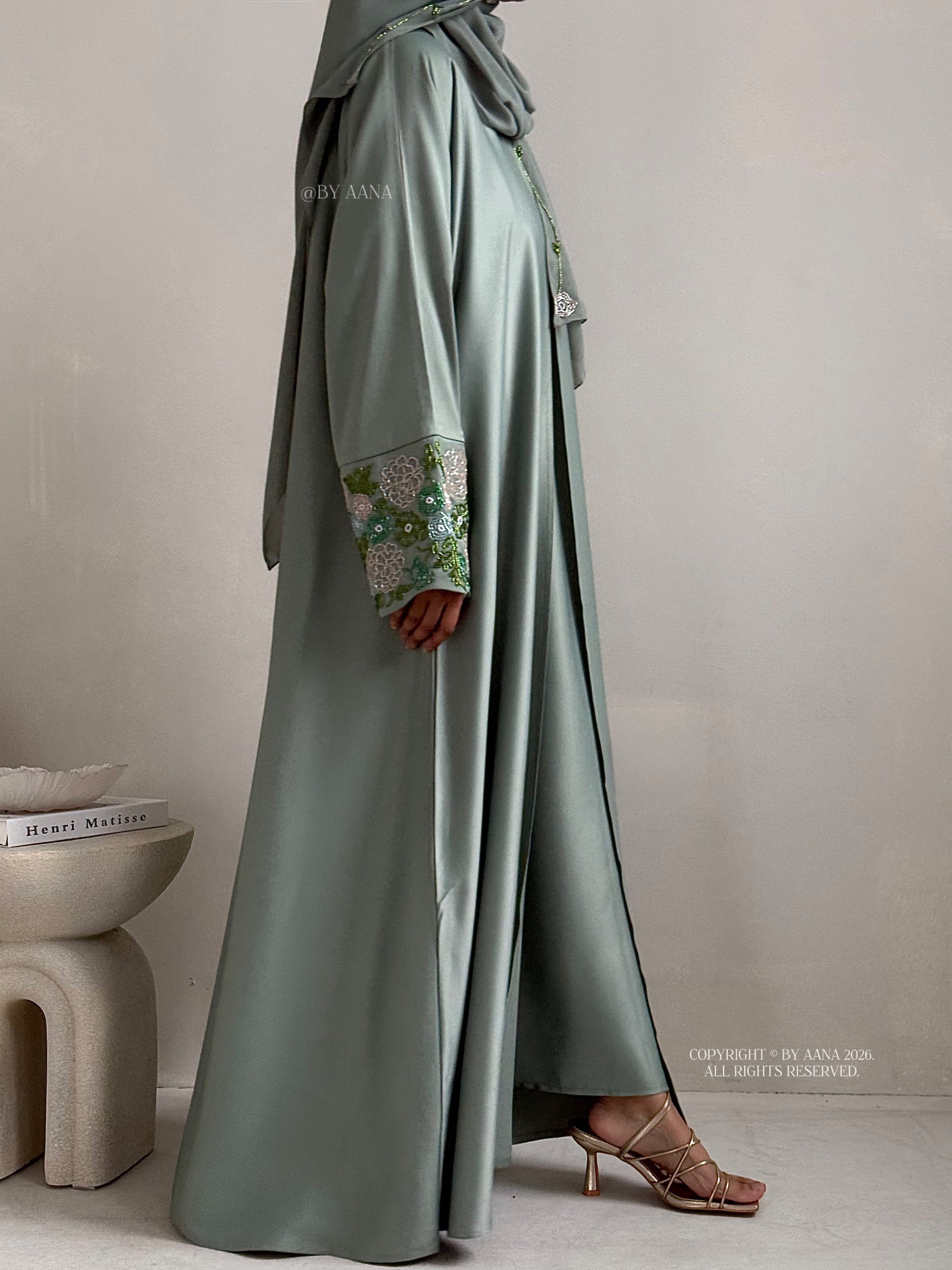 Coravelle Abaya
