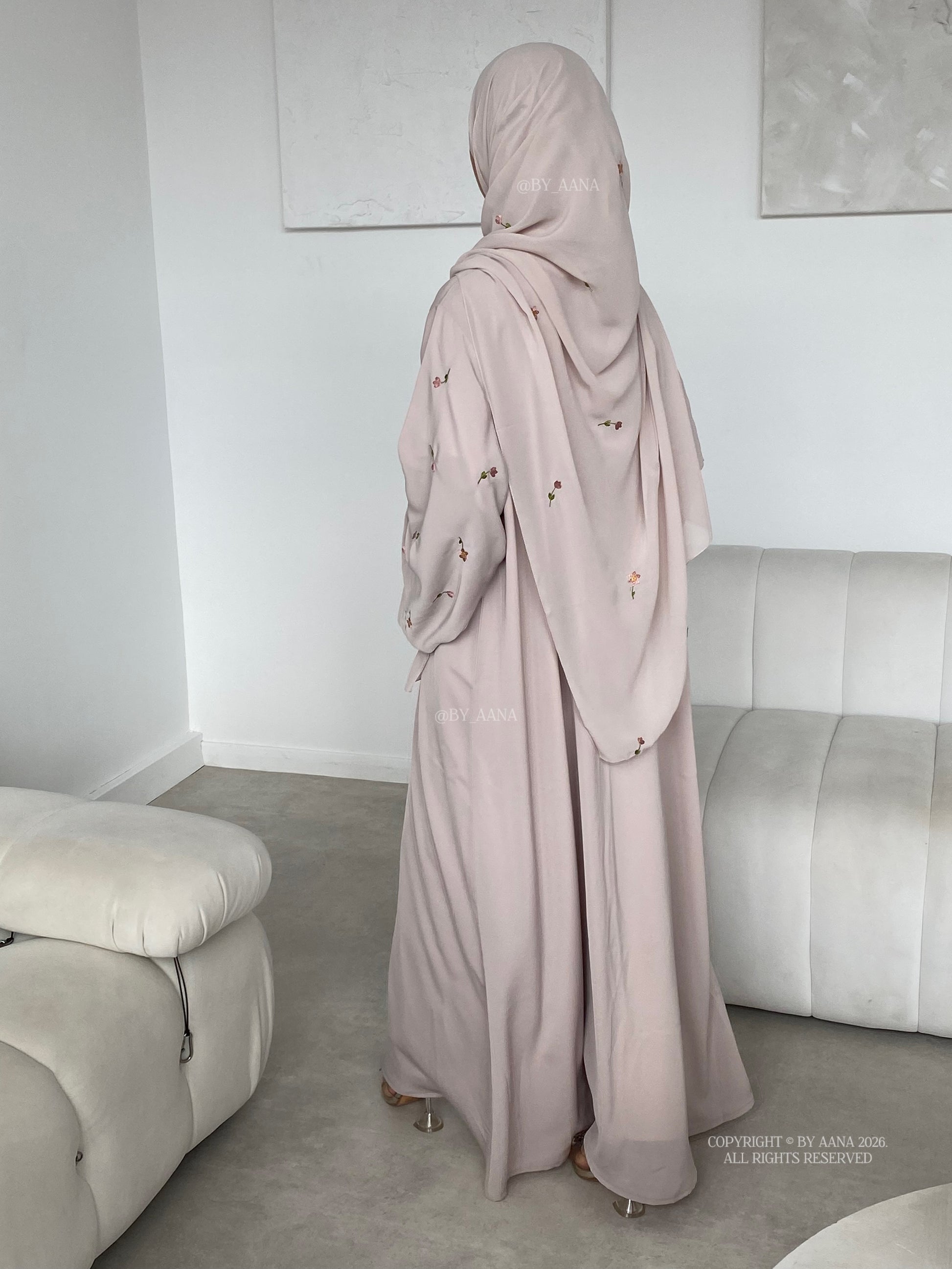 Flower & Tulip Abaya