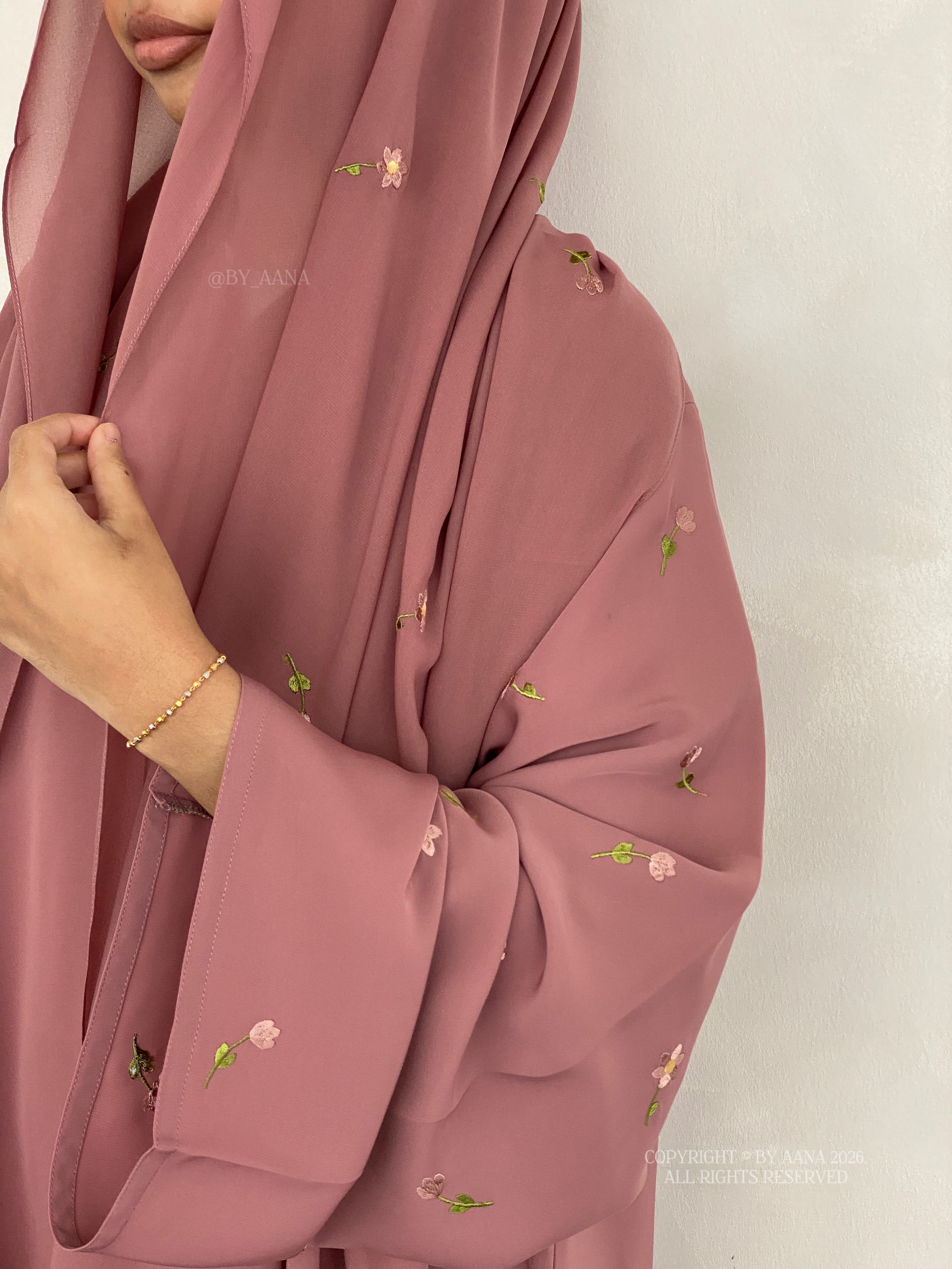 Flower & Tulip Abaya