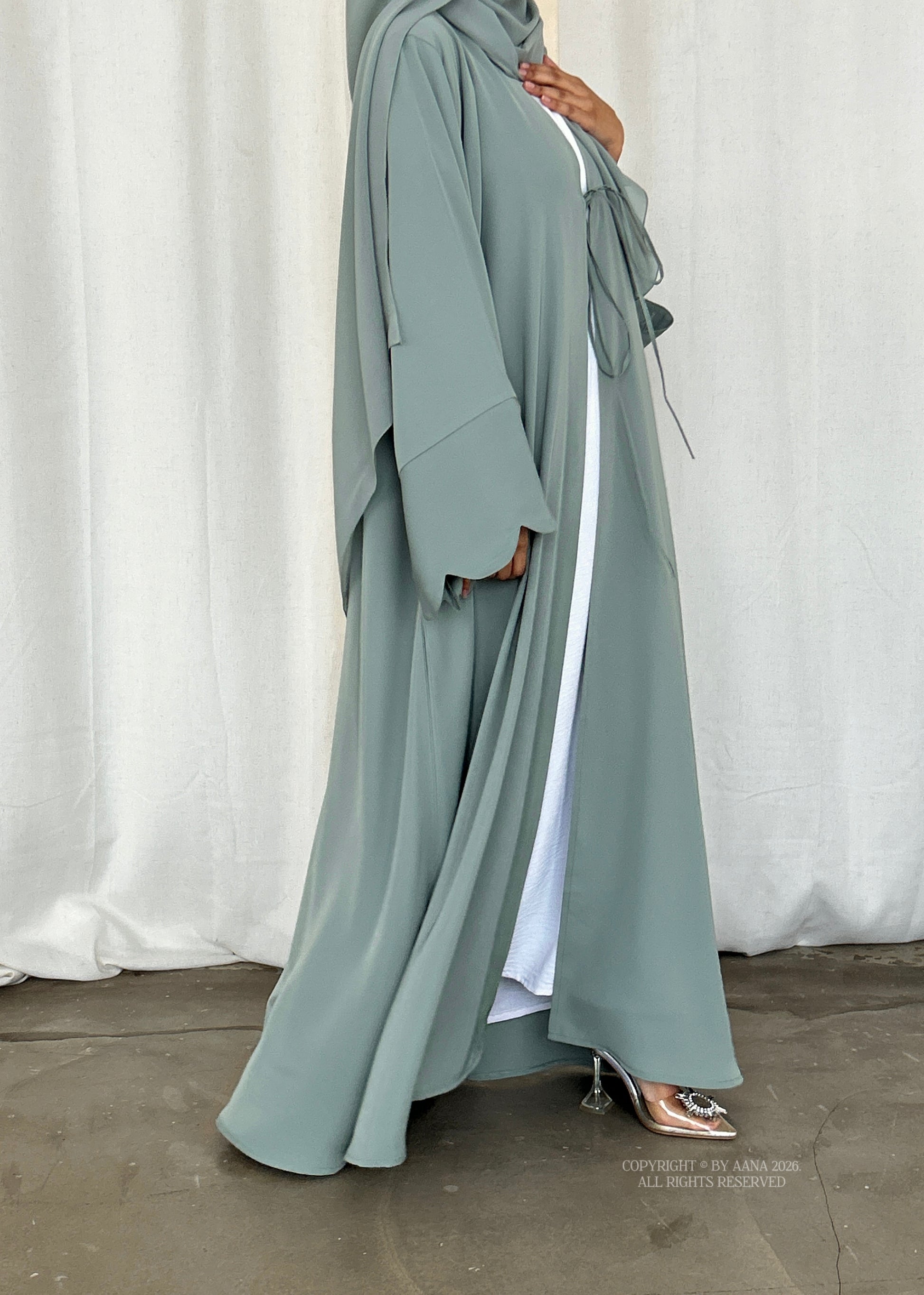 Forget Me Knot-Tie Abaya