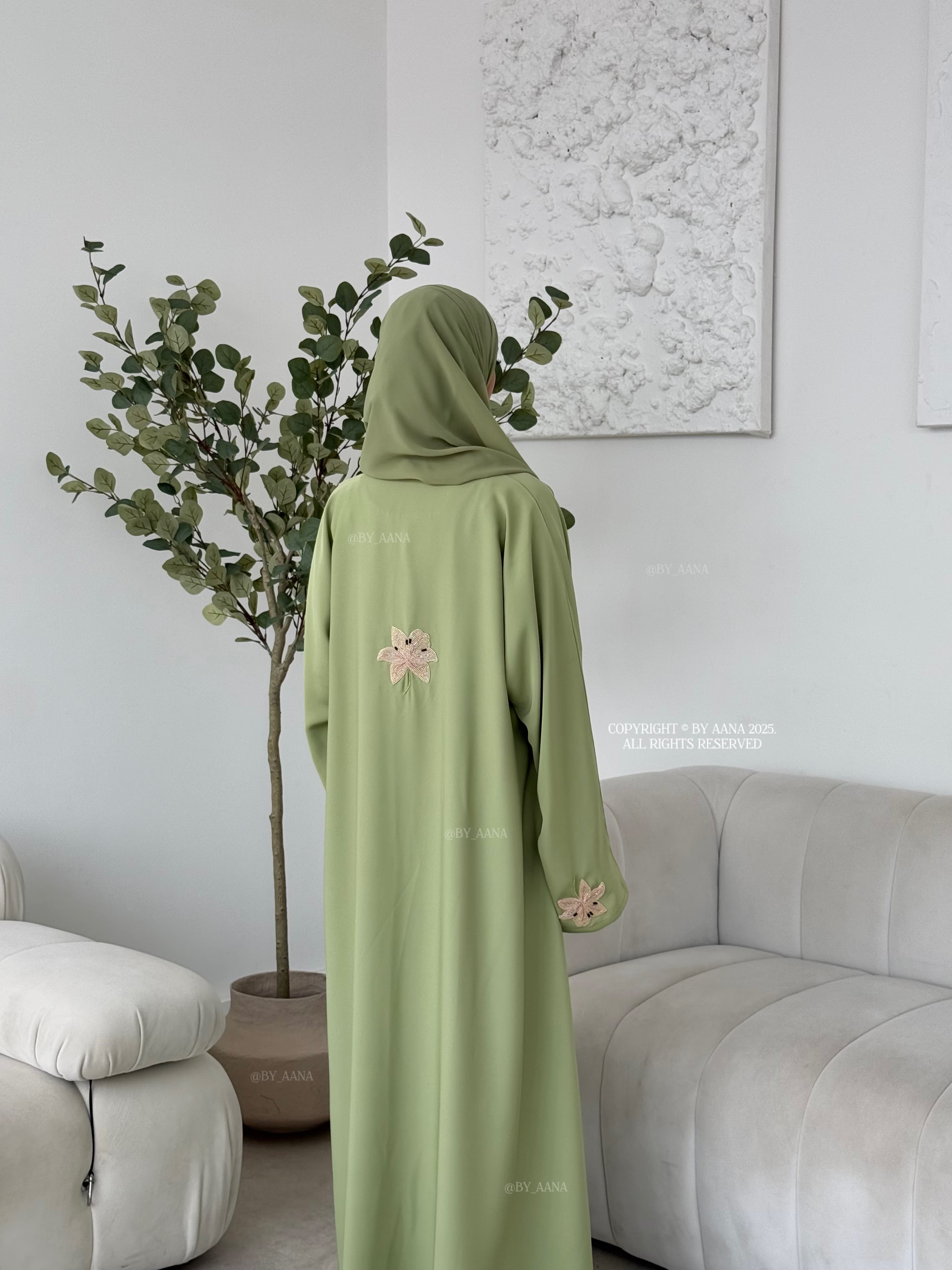 A/C Lily Pistachio Abaya Set
