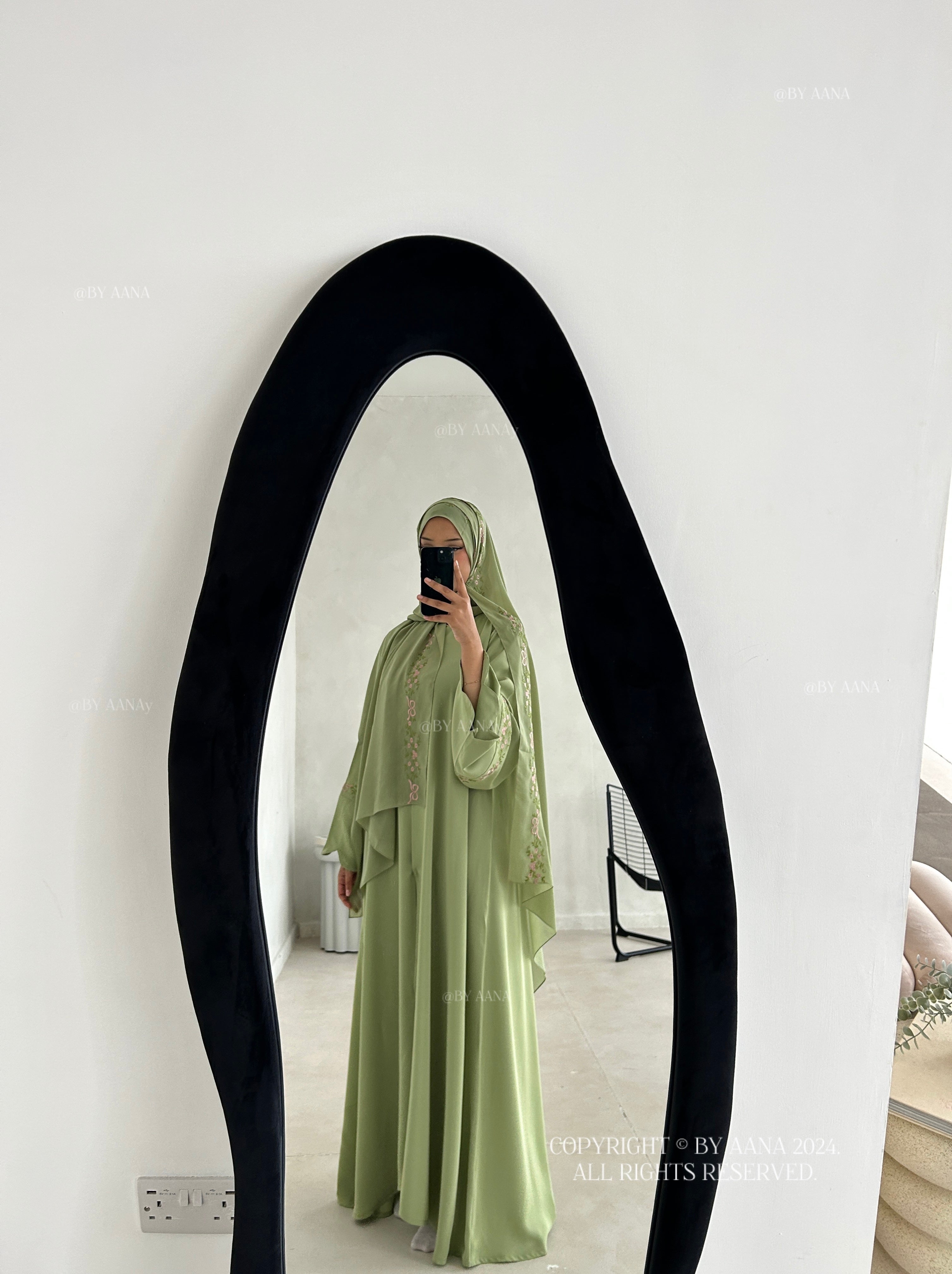 Rosette Abaya with Maxi Hijab- Pistachio