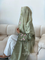 Load image into Gallery viewer, Fairy Dream Abaya
