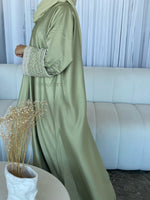 Load image into Gallery viewer, Lu’lu Open Abaya- Pistachio
