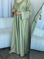 Load image into Gallery viewer, Lu’lu Open Abaya- Pistachio
