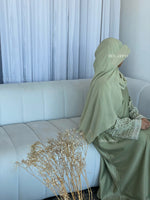 Load image into Gallery viewer, Lu’lu Open Abaya- Pistachio
