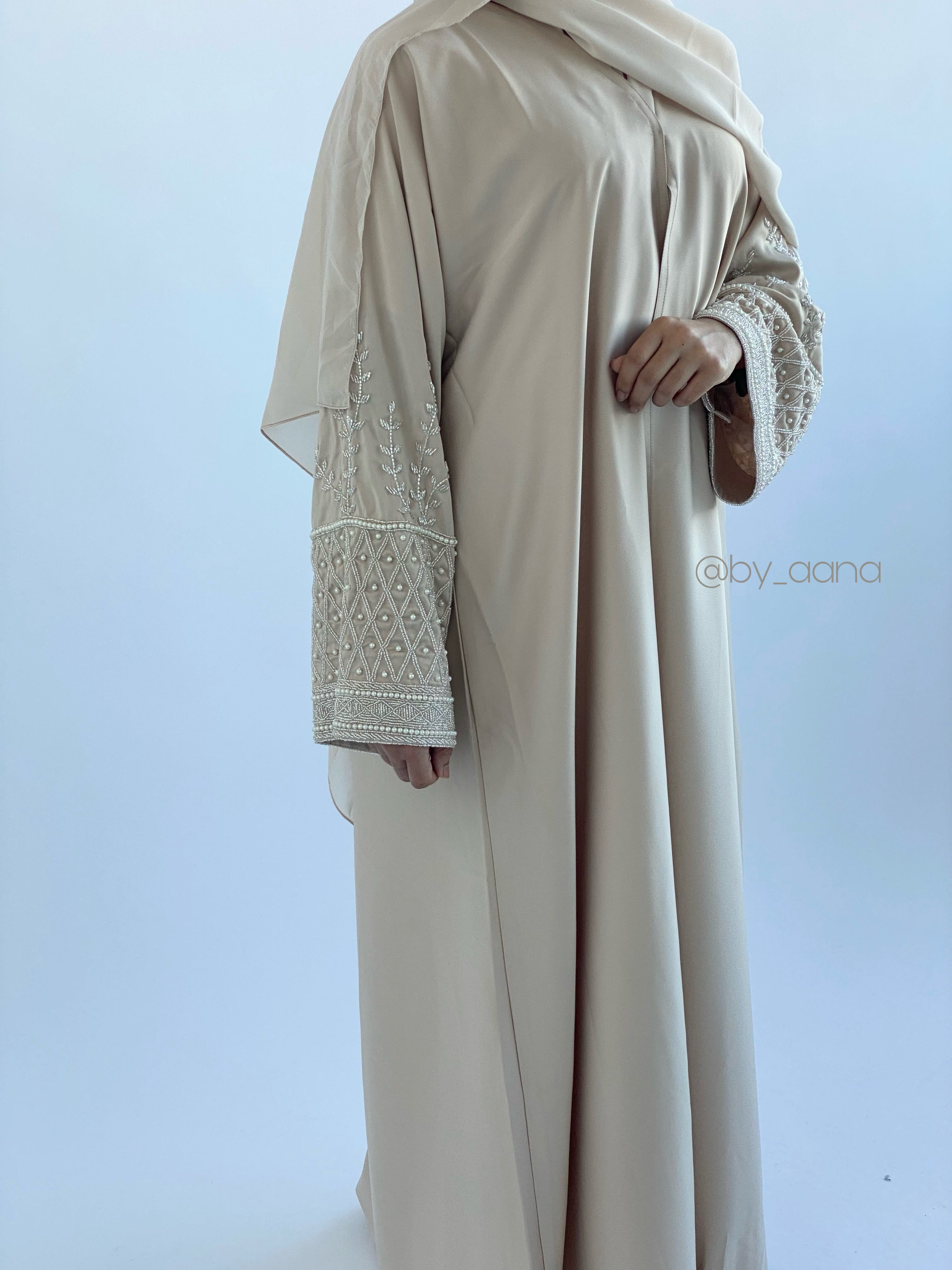 Lu’lu Open Abaya- Cream